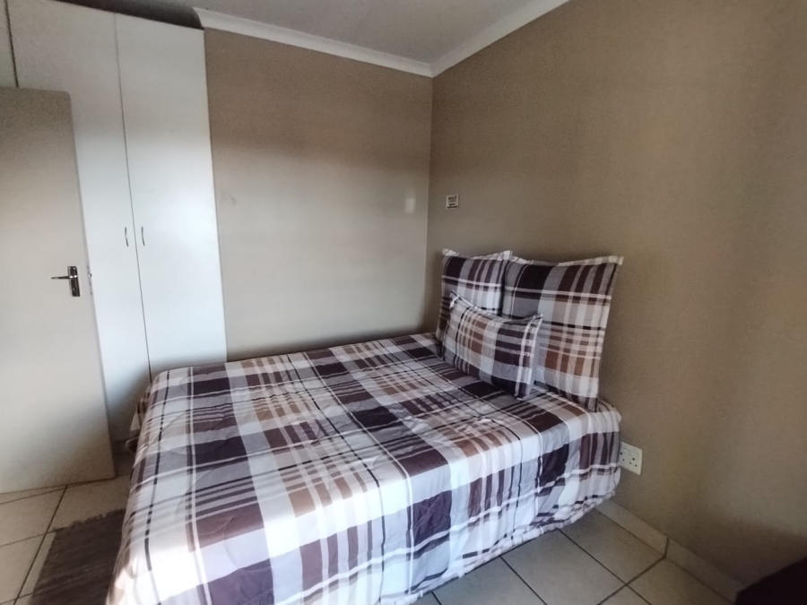 2 Bedroom Property for Sale in Lower Bo-dorp North West
